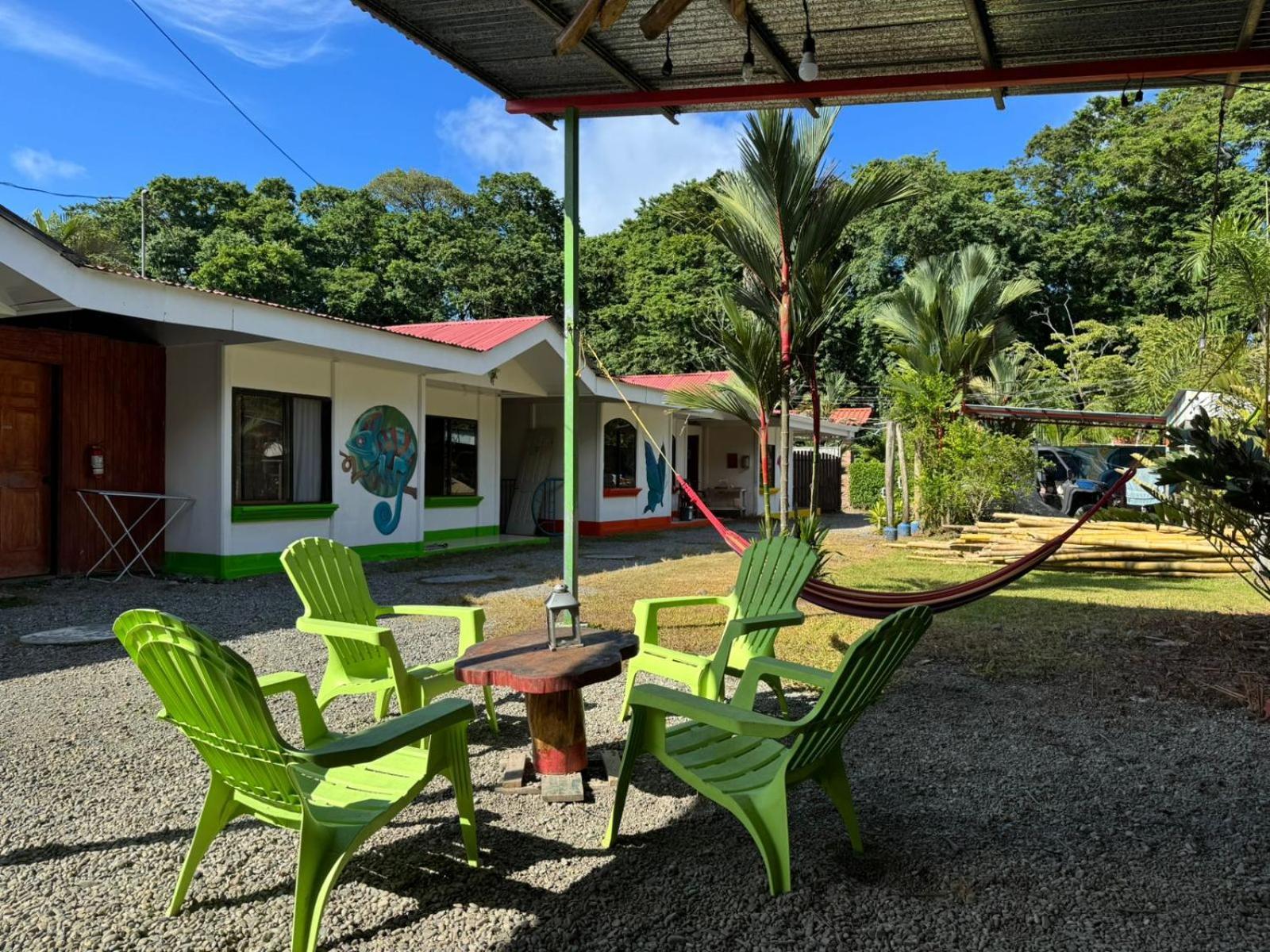 Puerto Viejo de Talamanca 卡露耐旅舍旅舍 外观 照片
