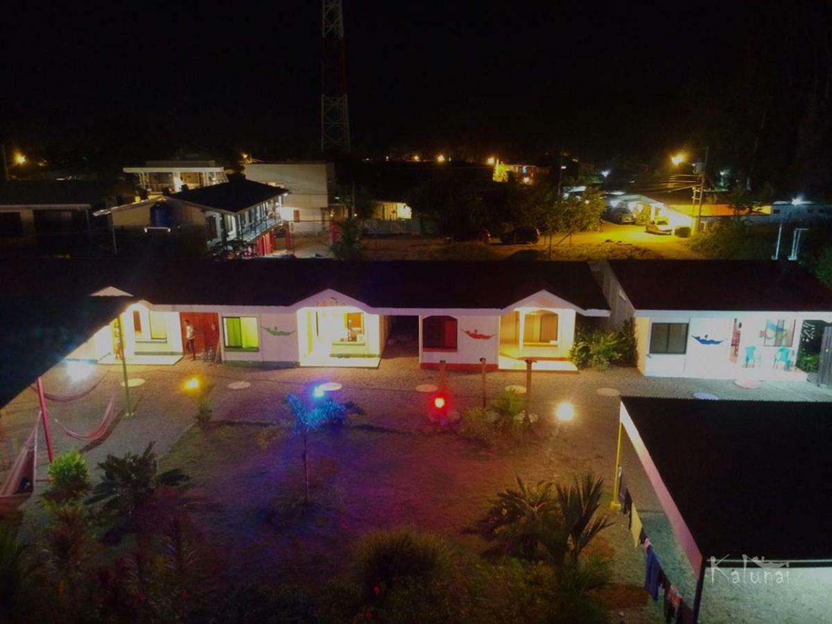 Puerto Viejo de Talamanca 卡露耐旅舍旅舍 外观 照片